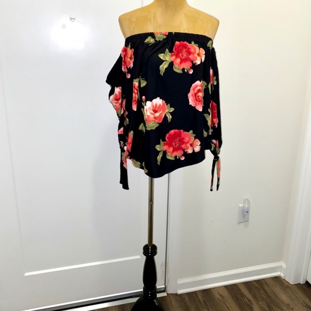 🌺👚 NWT dereck  ❤️ juniors off shoulder shirt xl